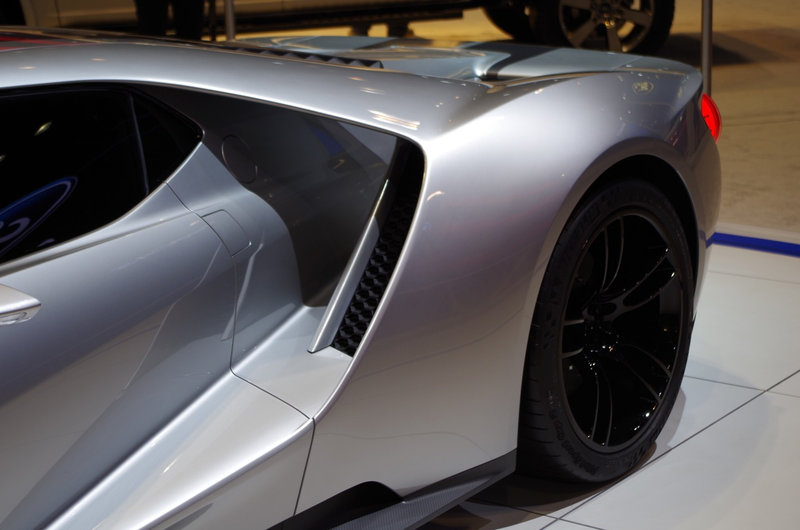 Illustration for article titled El nuevo Ford GT plateado es casi más espectacular que el original
